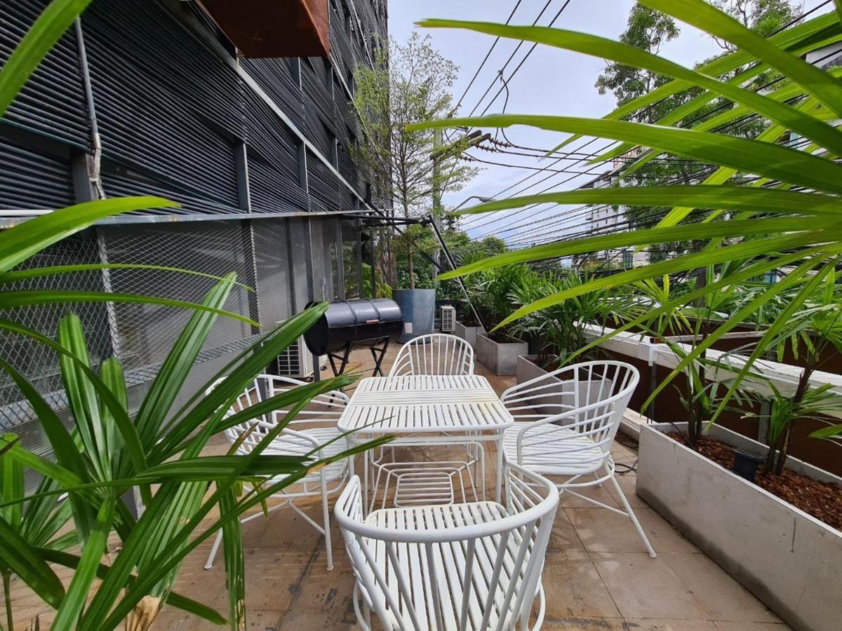 Hand Hotel Bang Saen Exterior photo