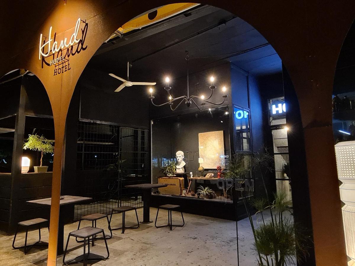 Hand Hotel Bang Saen Exterior photo
