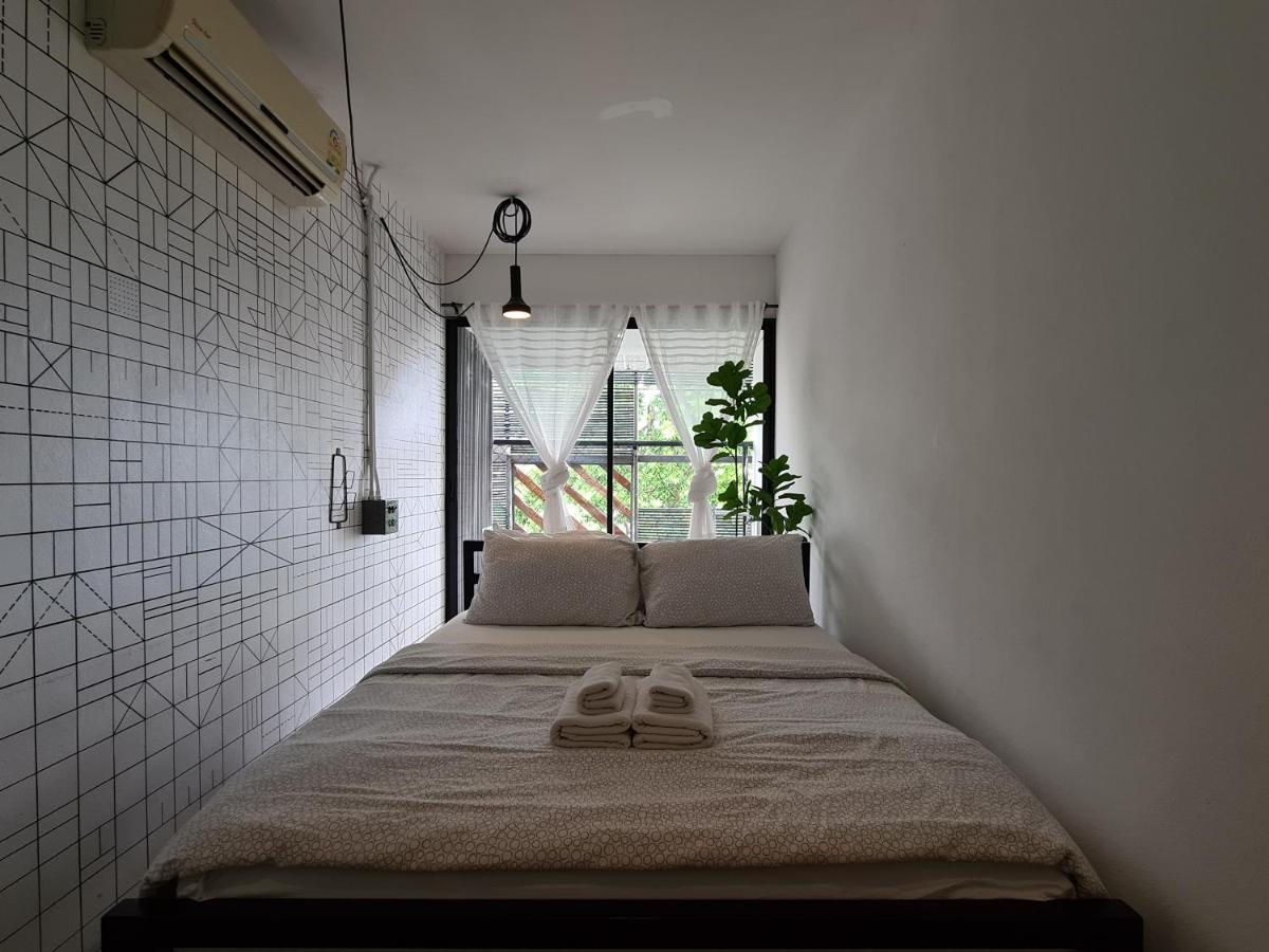 Hand Hotel Bang Saen Exterior photo