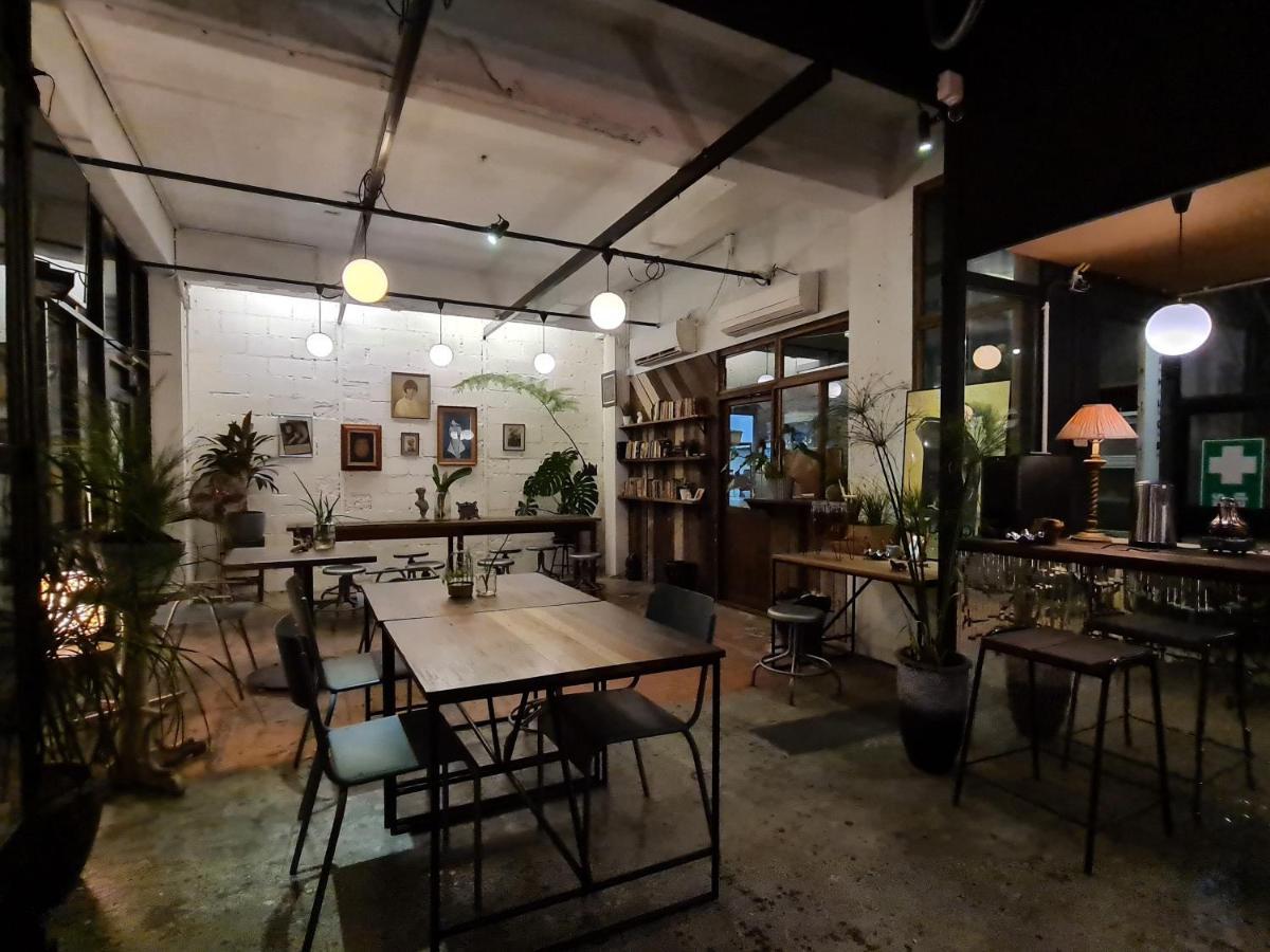 Hand Hotel Bang Saen Exterior photo